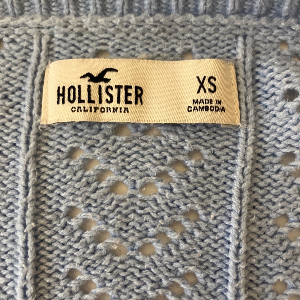 Light blue cropped Hollister sweater
